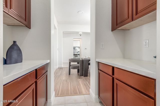 7556 W CRYSTAL Road, Glendale, AZ 85308