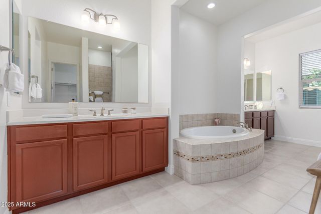 7556 W CRYSTAL Road, Glendale, AZ 85308