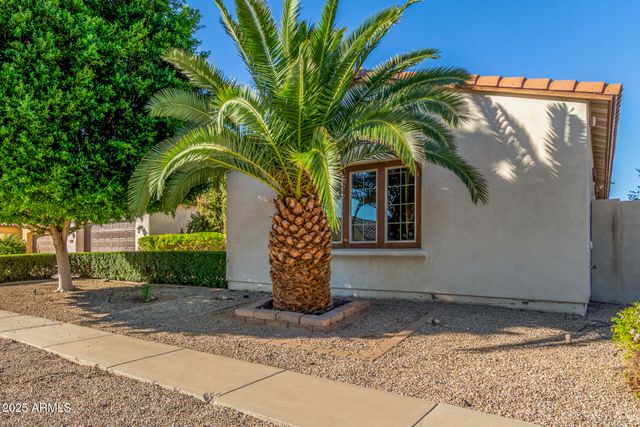 7556 W CRYSTAL Road, Glendale, AZ 85308