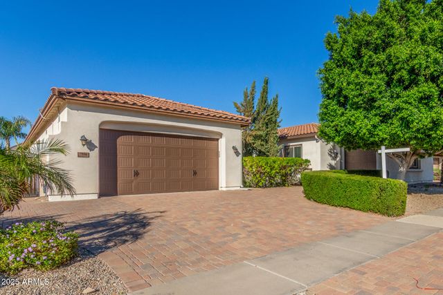 7556 W CRYSTAL Road, Glendale, AZ 85308