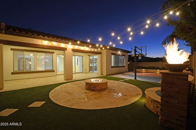 7556 W CRYSTAL Road, Glendale, AZ 85308