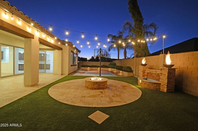 7556 W CRYSTAL Road, Glendale, AZ 85308