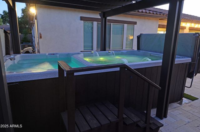 7556 W CRYSTAL Road, Glendale, AZ 85308