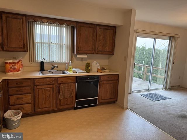 1750 GRAVEL HILL RD, Reading, PA 19608