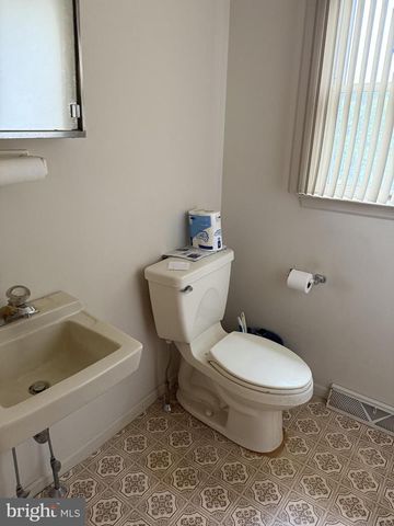 1750 GRAVEL HILL RD, Reading, PA 19608