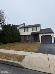 1750 GRAVEL HILL RD, Reading, PA 19608