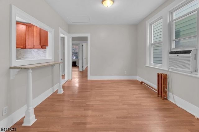 32 Dodd St, East Orange City, NJ 07017