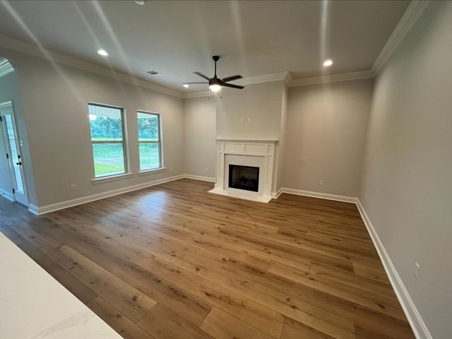 2440 Goldfinch Dr, Houma, LA 70364