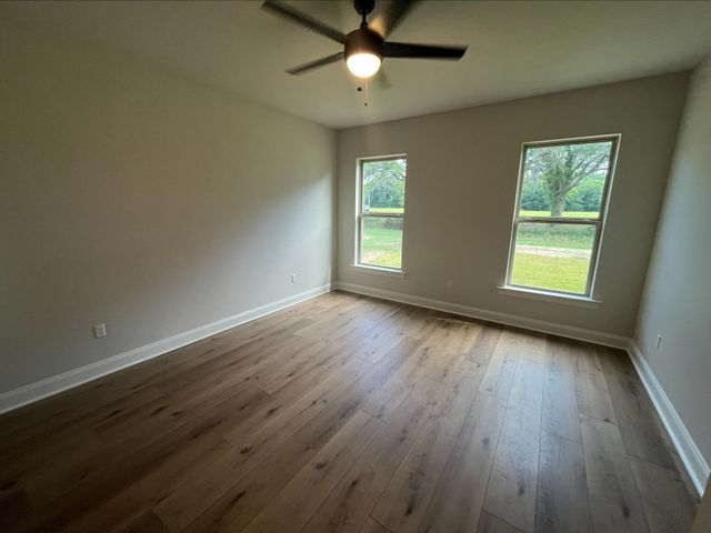 2440 Goldfinch Dr, Houma, LA 70364