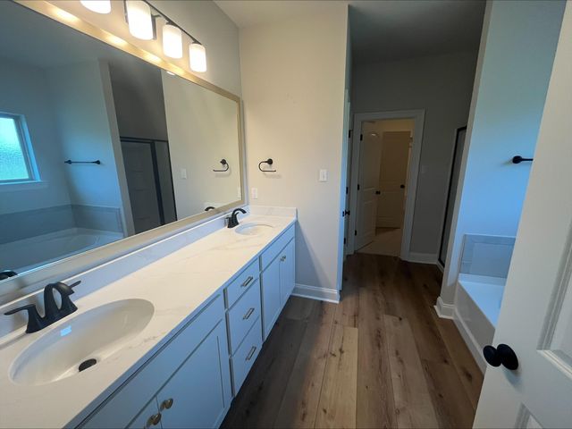 2440 Goldfinch Dr, Houma, LA 70364