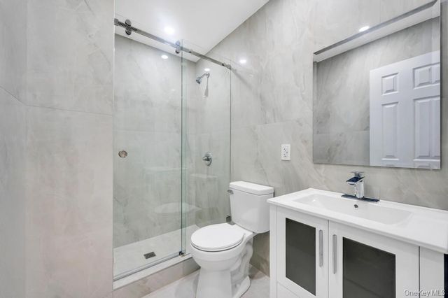 26 Ravine Road, Great Neck, NY 11023