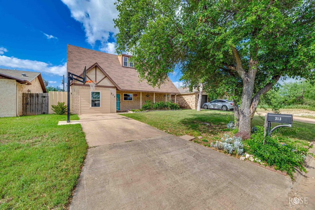313 E 44th Street, San Angelo, TX 76903