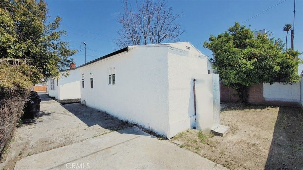 242 W 58th, Los Angeles, CA 90037 — photo 4