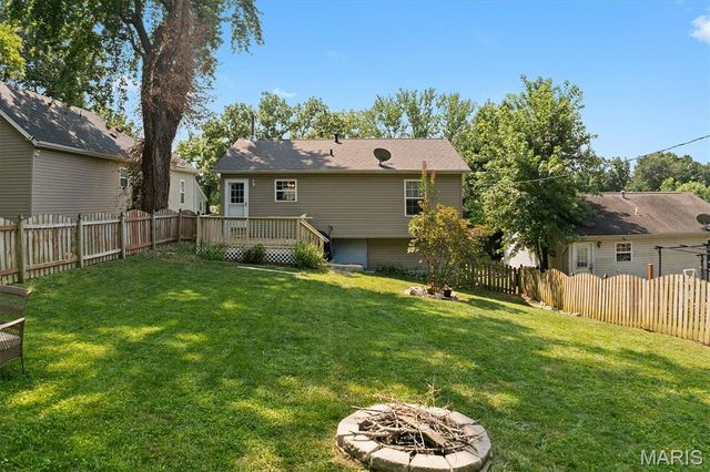 1011 Vine Street, Collinsville, IL 62234