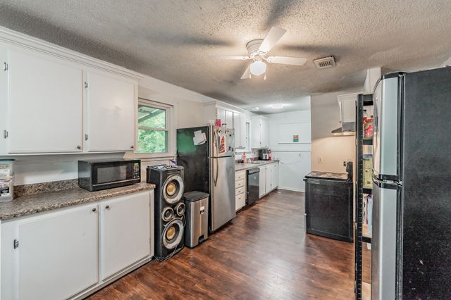 1941 Michael Court, Pelican Bay, TX 76020