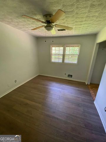 180 N Star Trail SW, South Fulton, GA 30331