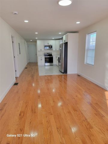 255 Ohio Avenue, Providence, RI 02905