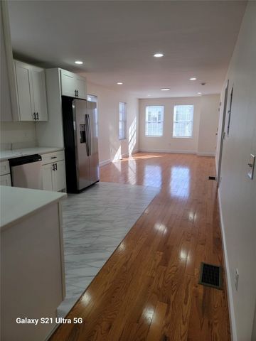 255 Ohio Avenue, Providence, RI 02905