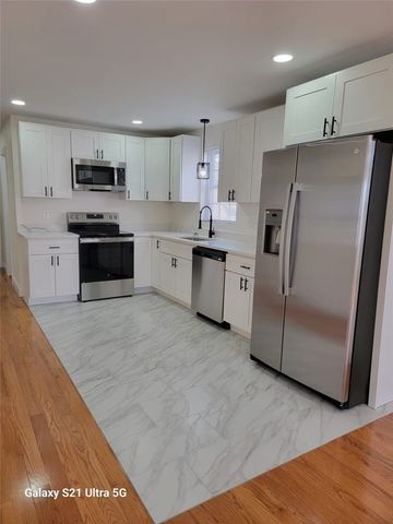 255 Ohio Avenue, Providence, RI 02905