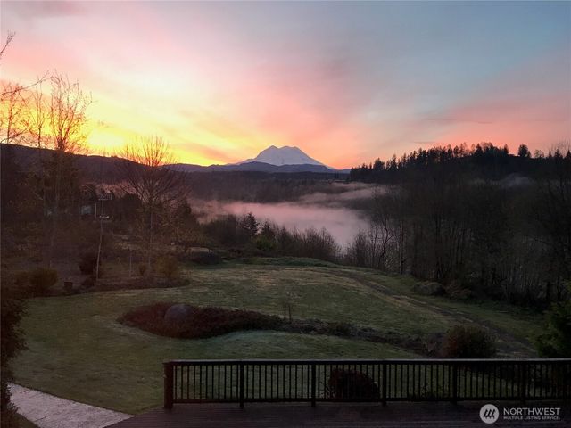 10710 417th Street E, Eatonville, WA 98328