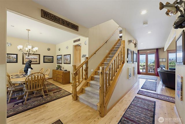 10710 417th Street E, Eatonville, WA 98328