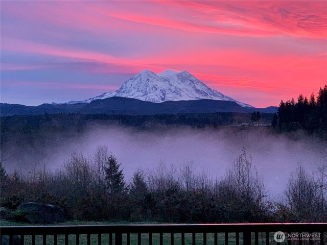 10710 417th Street E, Eatonville, WA 98328