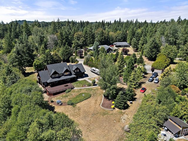 10710 417th Street E, Eatonville, WA 98328