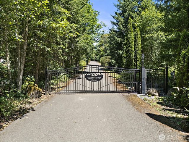 10710 417th Street E, Eatonville, WA 98328