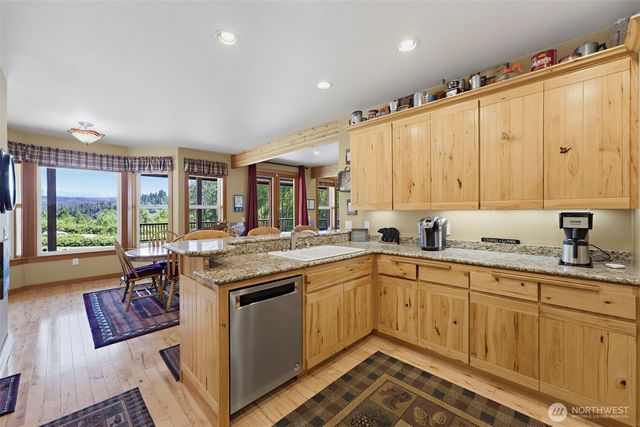 10710 417th Street E, Eatonville, WA 98328