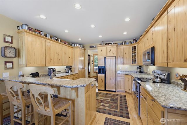 10710 417th Street E, Eatonville, WA 98328