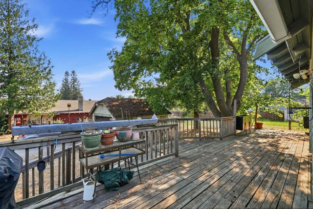 9922 E Upriver Dr, Spokane, WA 99206