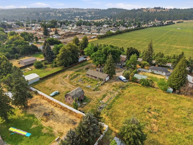 9922 E Upriver Dr, Spokane, WA 99206