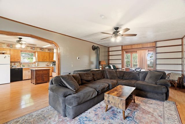 9922 E Upriver Dr, Spokane, WA 99206