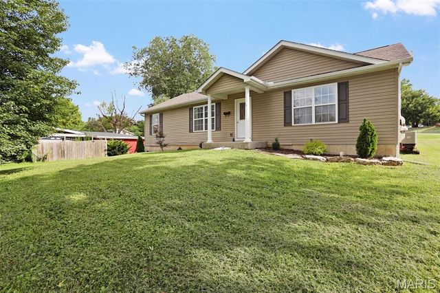 1423 E 5th Street, Washington, MO 63090