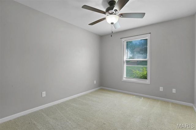 1423 E 5th Street, Washington, MO 63090