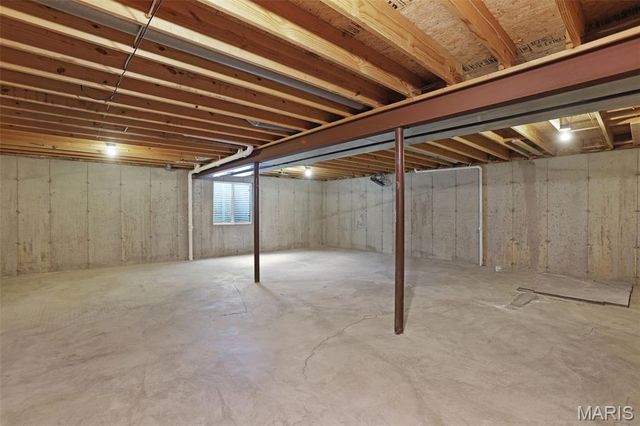 1423 E 5th Street, Washington, MO 63090