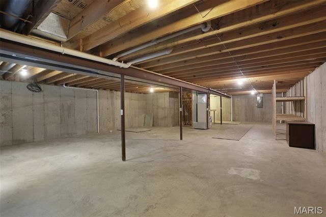 1423 E 5th Street, Washington, MO 63090