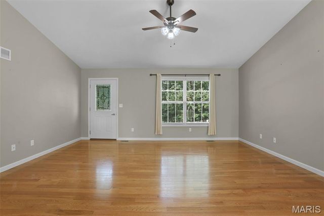 1423 E 5th Street, Washington, MO 63090