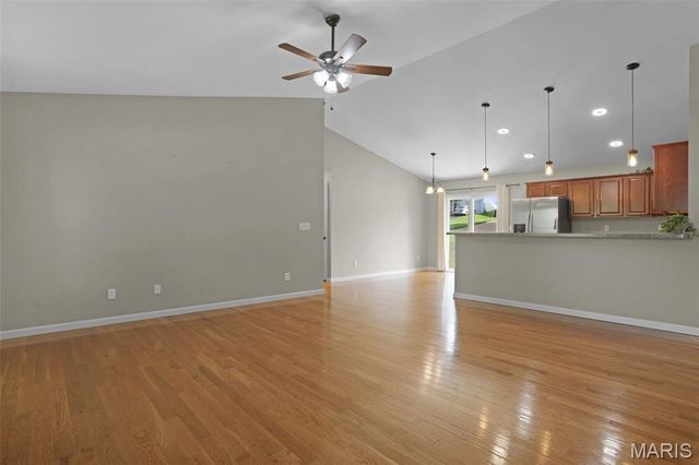 1423 E 5th Street, Washington, MO 63090