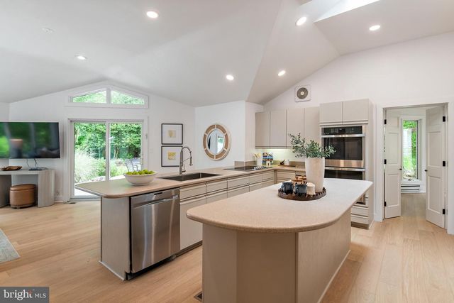 631 STILLWATER RD, Gibson Island, MD 21056