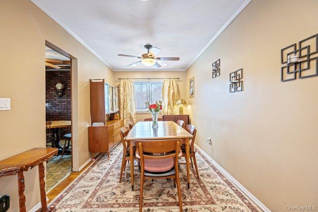 90 Babylon Avenue, West Islip, NY 11795