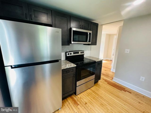 9 E POPLAR ST, Funkstown, MD 21734