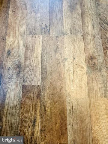 9 E POPLAR ST, Funkstown, MD 21734