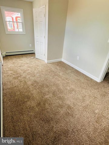 9 E POPLAR ST, Funkstown, MD 21734