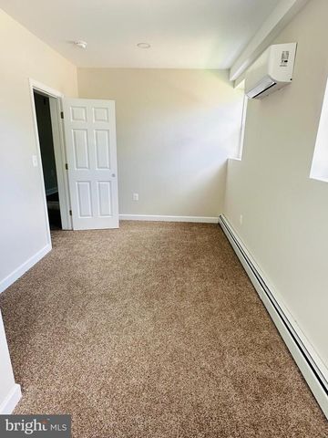 9 E POPLAR ST, Funkstown, MD 21734