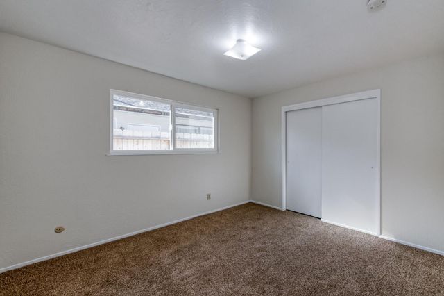 1231 W Fremont Avenue, Fresno, CA 93711