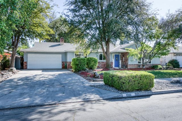 1231 W Fremont Avenue, Fresno, CA 93711