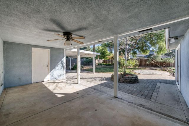 1231 W Fremont Avenue, Fresno, CA 93711