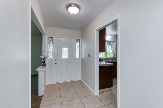 1231 W Fremont Avenue, Fresno, CA 93711