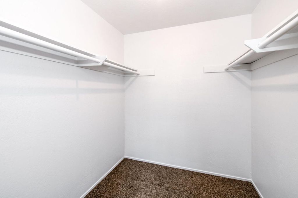 Image 27 of property listing at 1231 W Fremont Avenue, Fresno, CA 93711